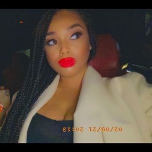 Meet your Posher, Gabriella